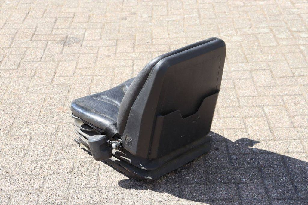 Machine chair