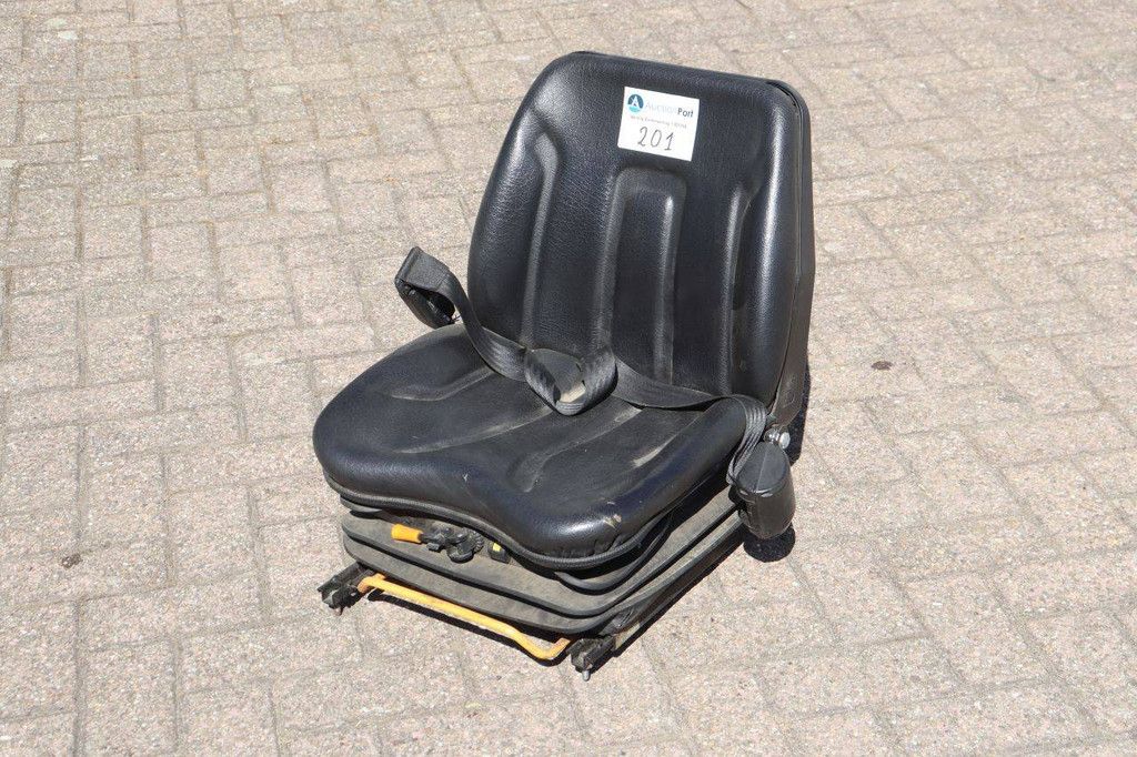 Machine chair