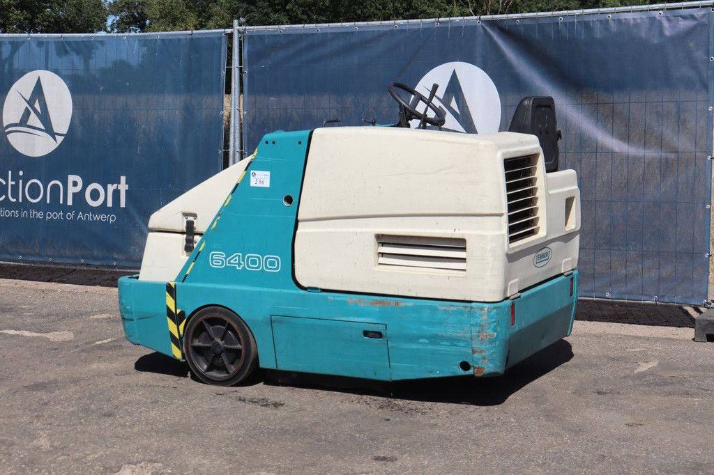 Kehrmaschine Tennant 6400 Diesel 12kW 2002