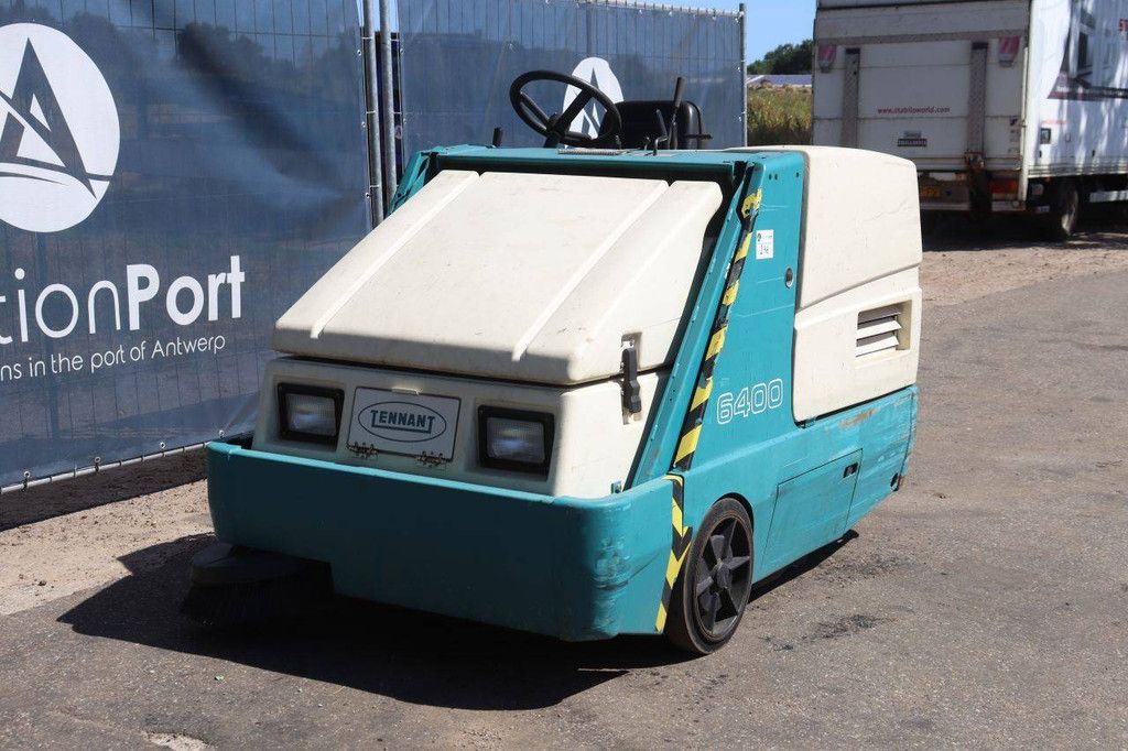Kehrmaschine Tennant 6400 Diesel 12kW 2002