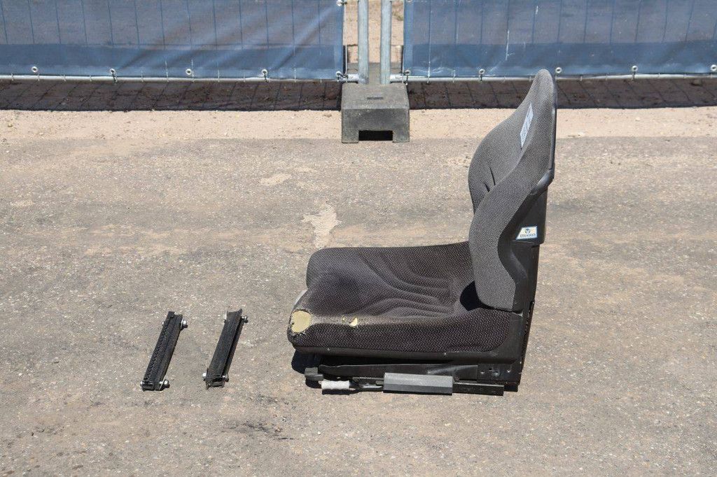 Machine chair