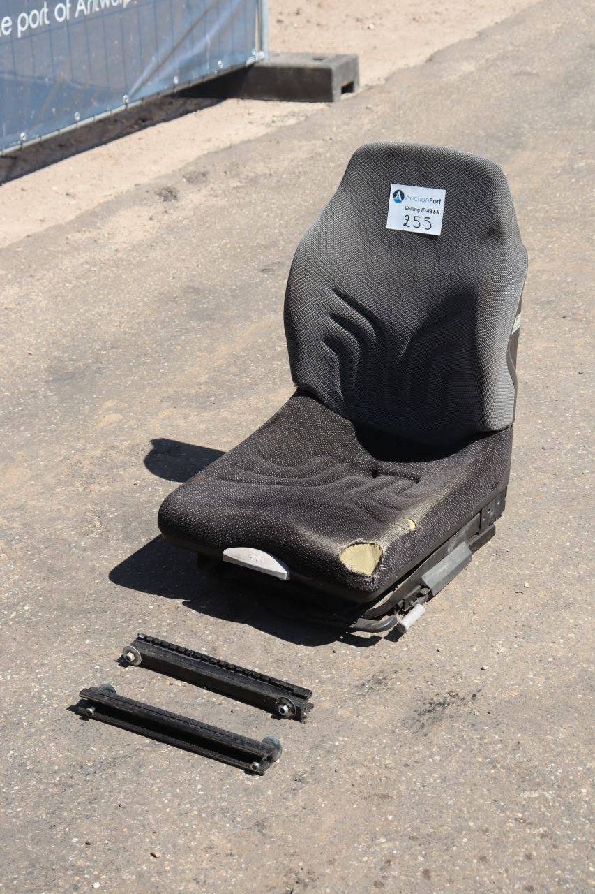 Machine chair