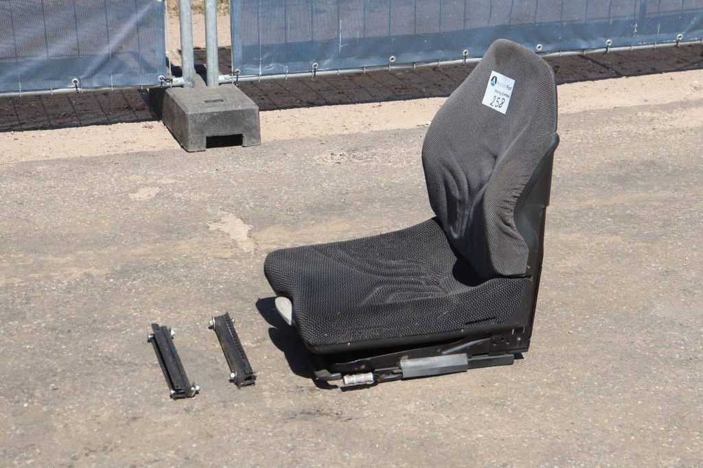 Machine chair