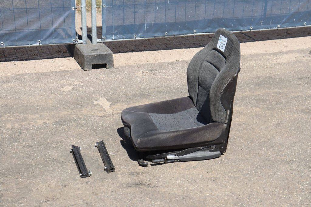 Machine chair