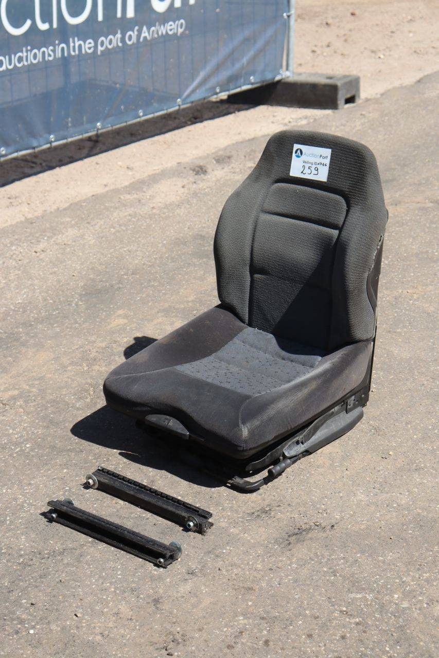 Machine chair