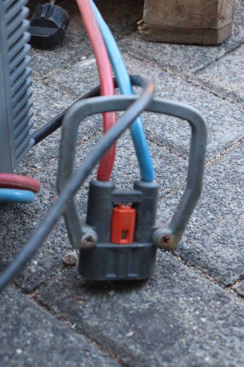 Hawker Life Tech Battery Charger