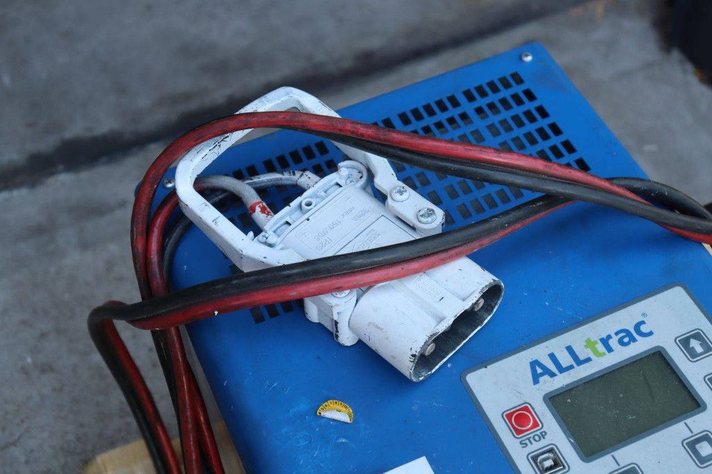 Battery charger Alltrac 80D75 2012
