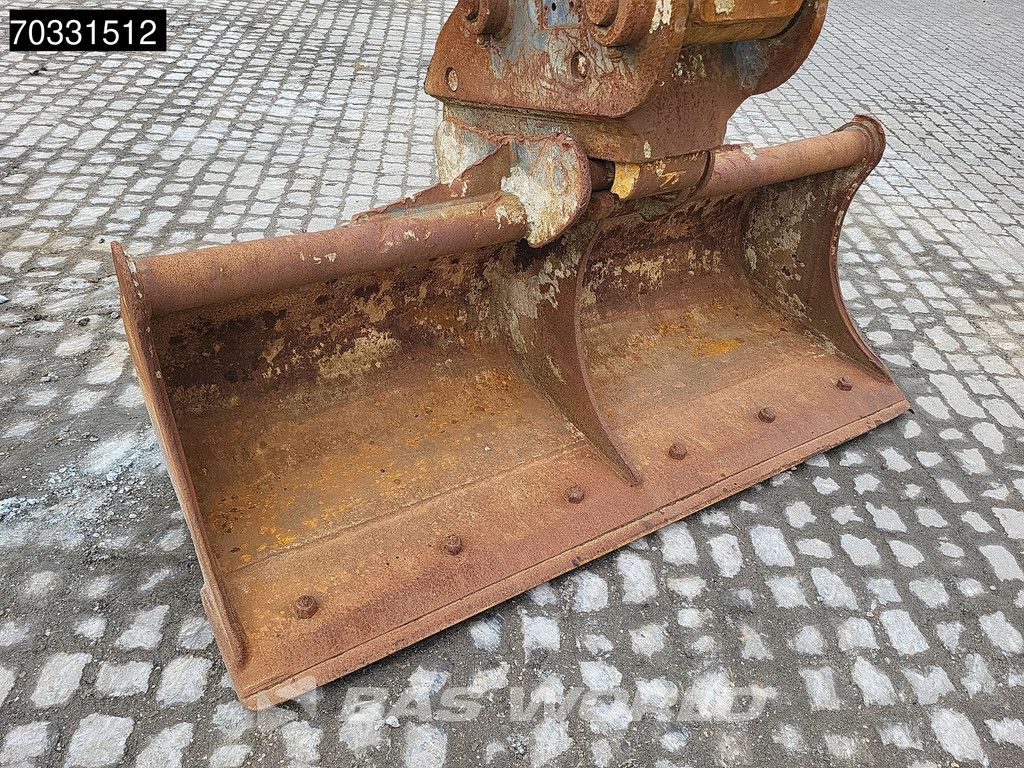 Komatsu PC138 US-11 4 Buckets