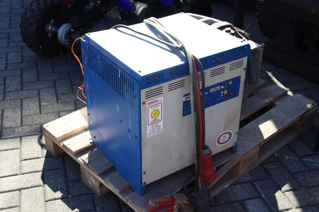 Hawker Motion Line 48V Battery Charger
