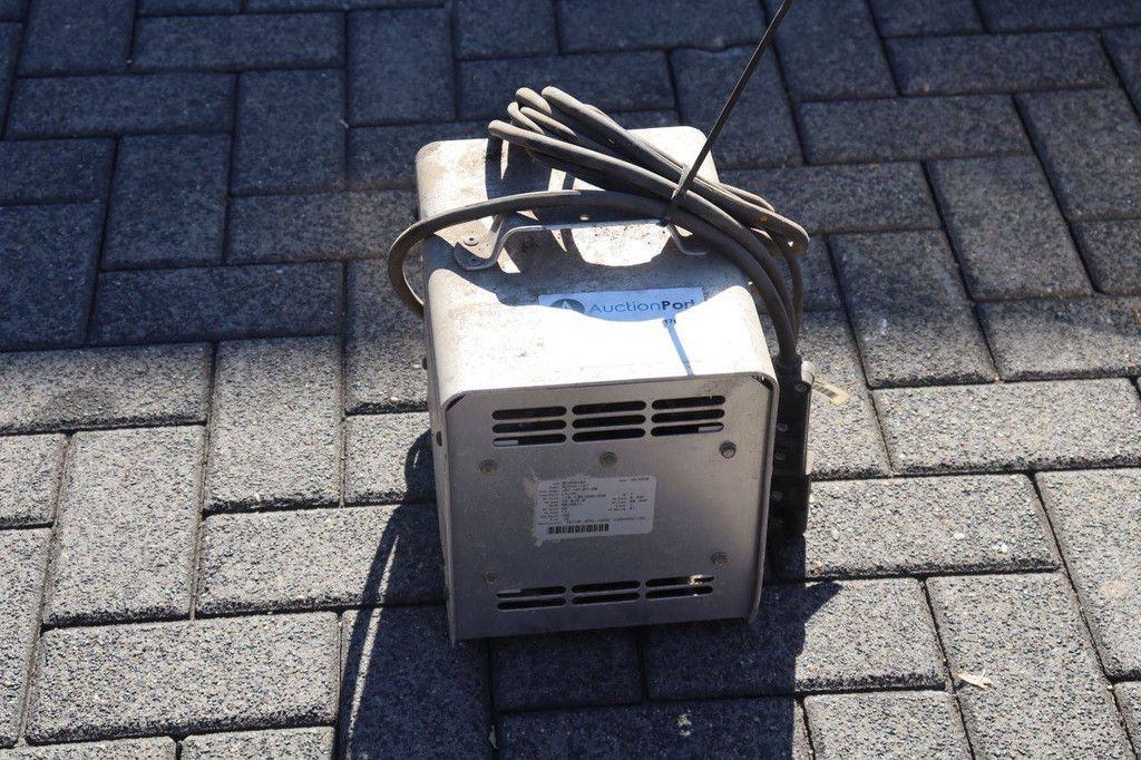 Yamaha 48V Battery Charger