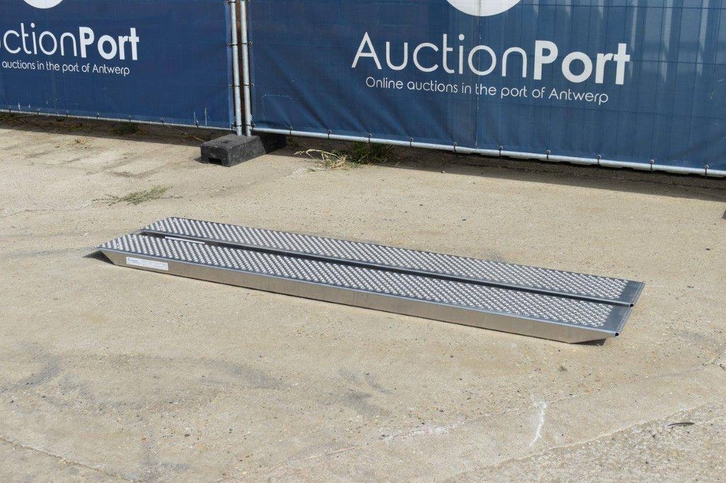 Loading ramps 1000kg 250cm New
