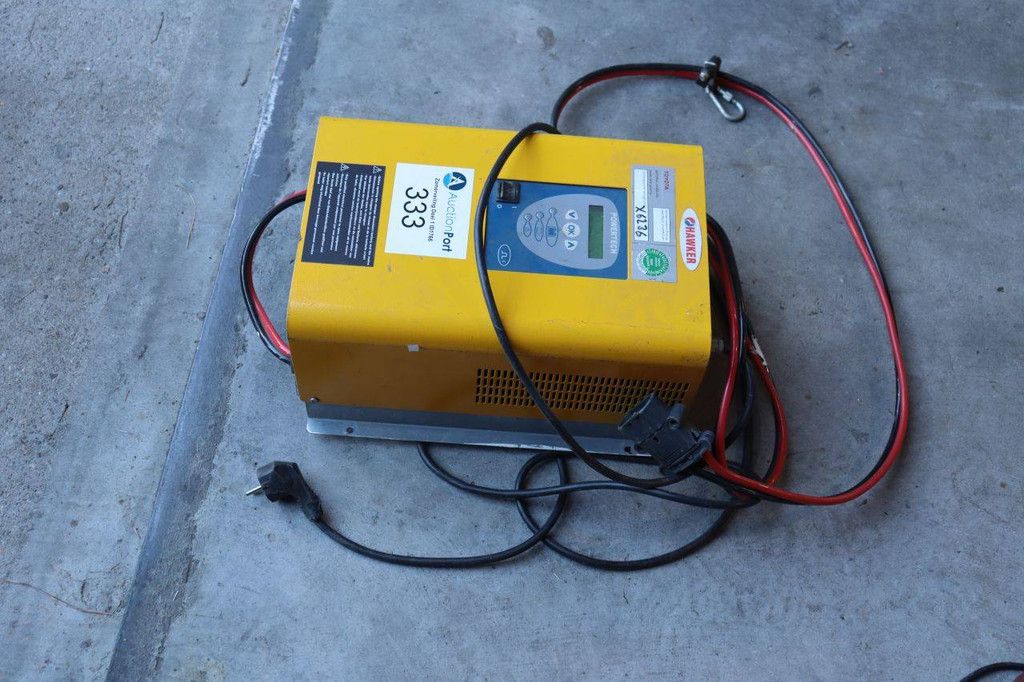 Hawker 24V Battery Charger