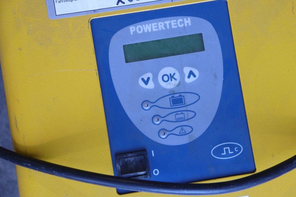 Hawker 24V Battery Charger