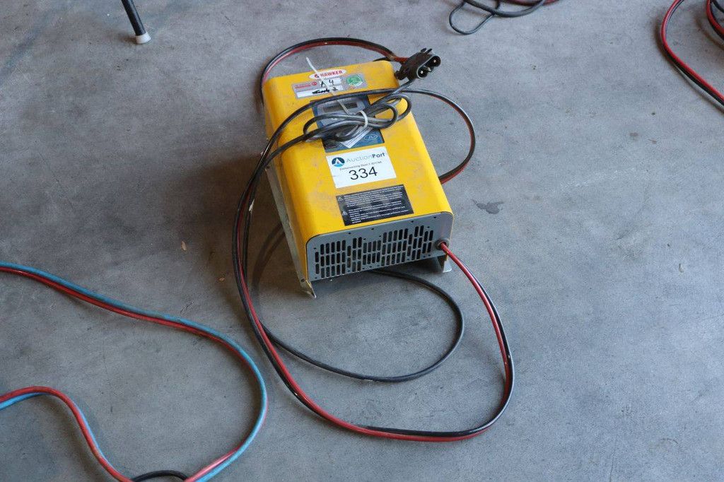 Hawker 24V Battery Charger
