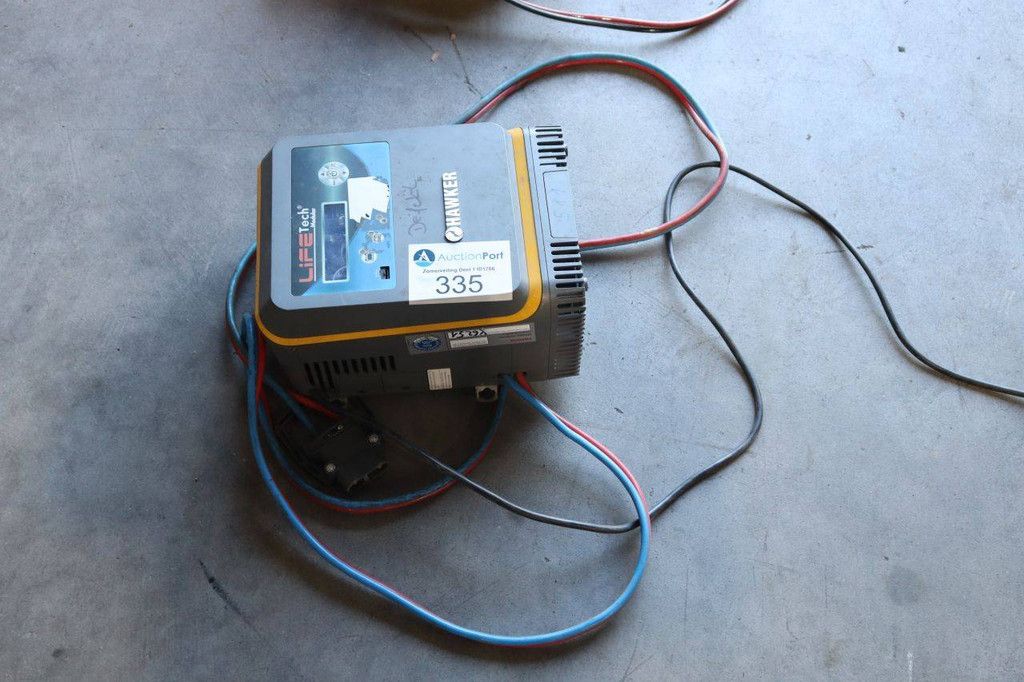 Hawker 24V Battery Charger