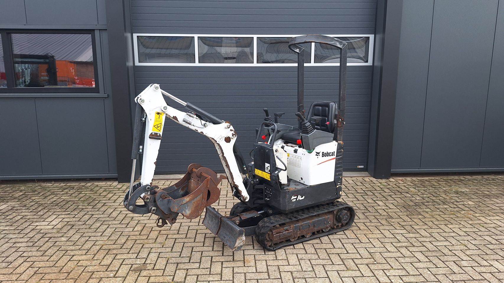 Bobcat E10 Sloop/sorteer functie 1480uur/2021