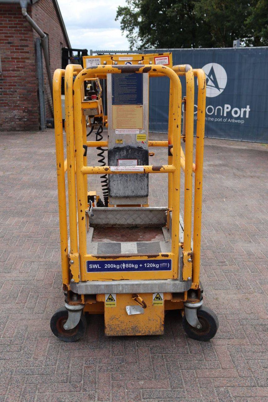 Electric Mast Lift 200kg