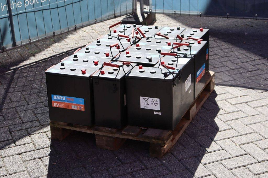 Traction Batteries Bars J305 16 pieces New