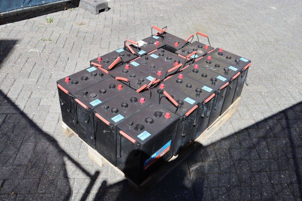Traction Batteries Bars J305 16 pieces New