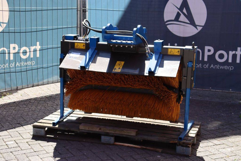 Granit-Kehrbürste 2024