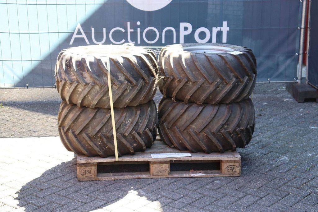 Shovel tires BKT 31 x 15.50-15 TR-313 2026 New