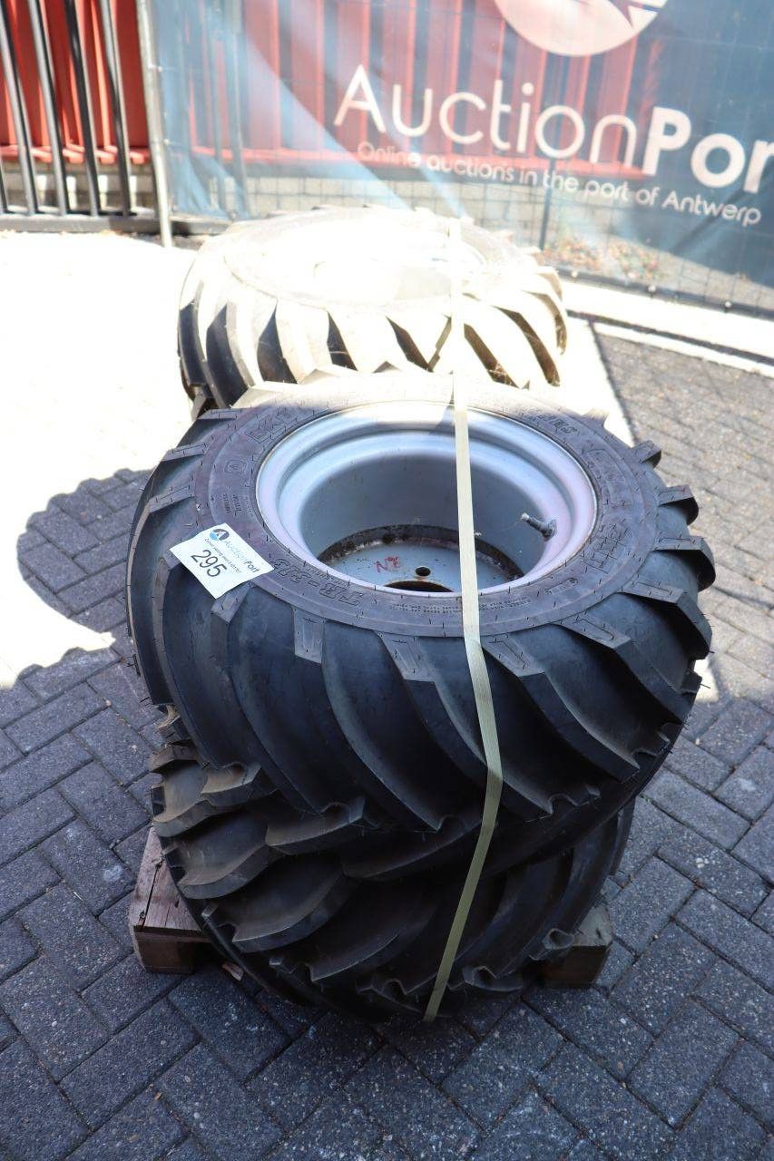 Shovel tires BKT 31 x 15.50-15 TR-313 2026 New