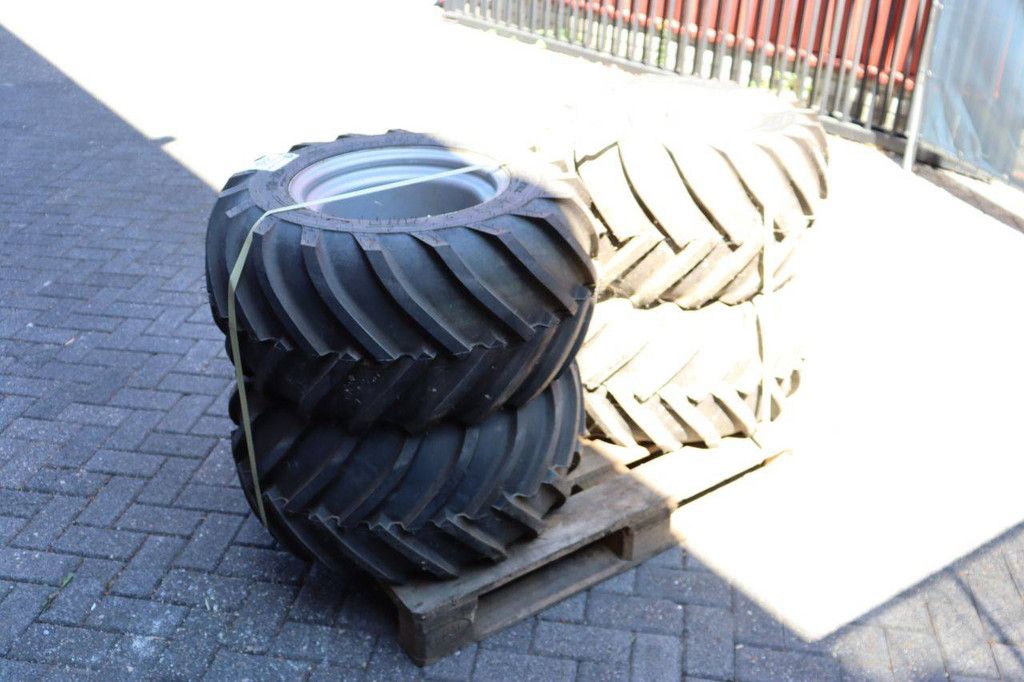 Shovel tires BKT 31 x 15.50-15 TR-313 2026 New