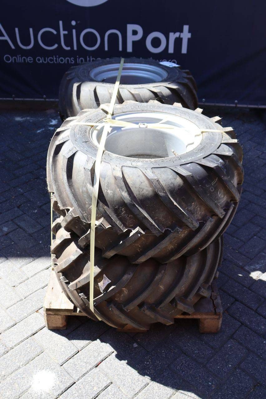Shovel tires BKT 31 x 15.50-15 TR-313 2026 New