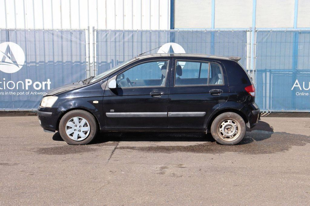 Passenger car Hyundai Getz CRDi Diesel 82hp 2004