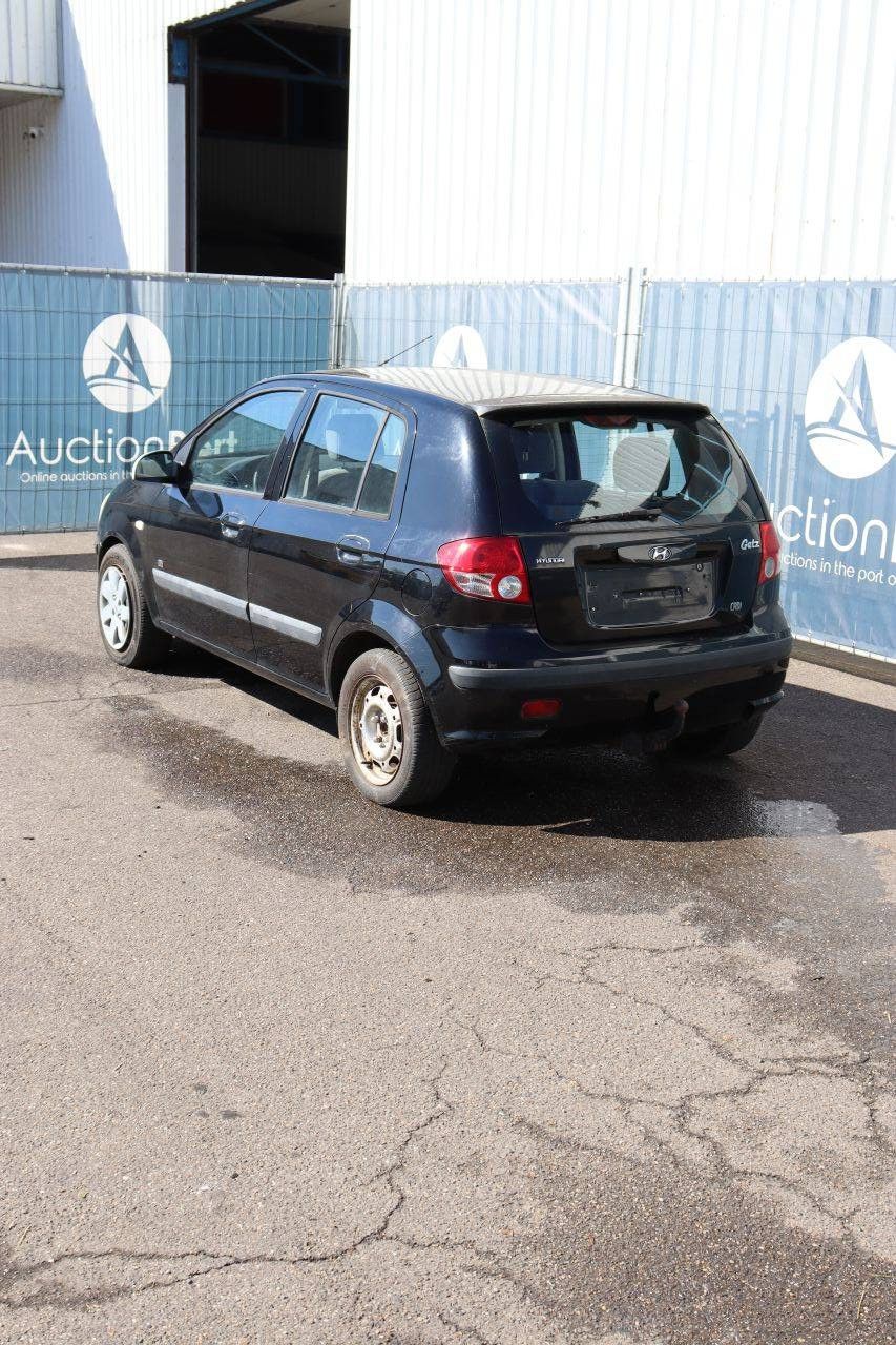 Passenger car Hyundai Getz CRDi Diesel 82hp 2004