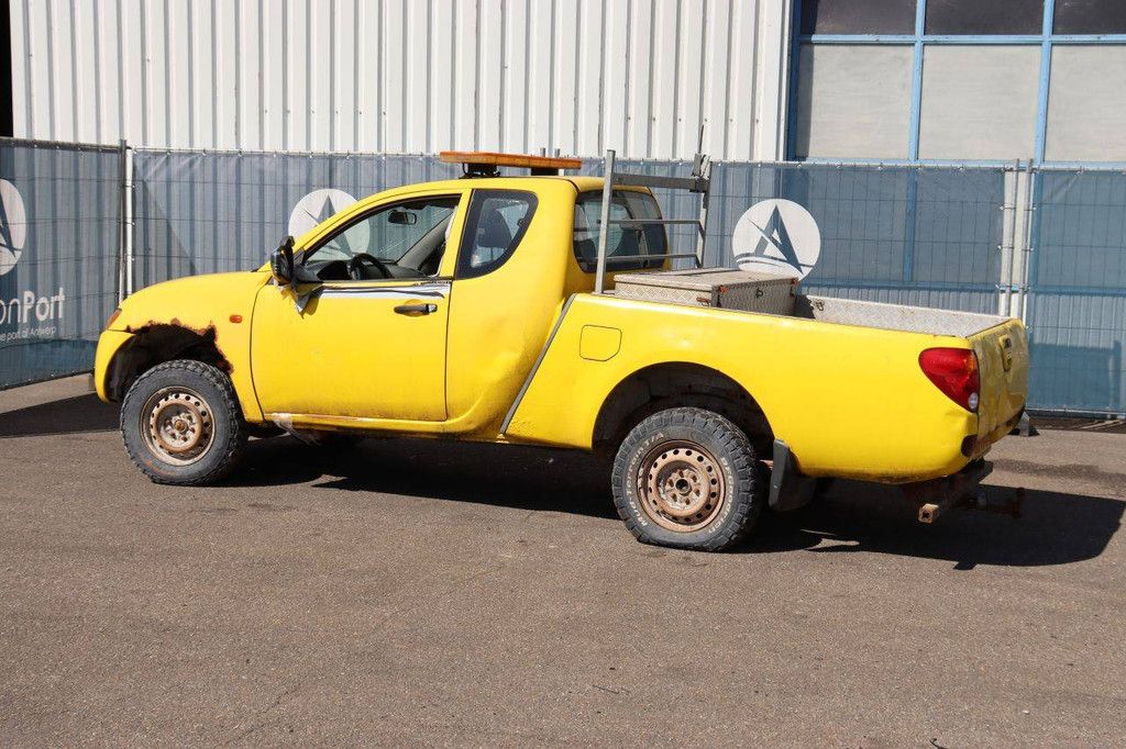 Pick Up Mitsubishi L200 CLUB CAB 4WD INVITE Diesel 136hp 2007