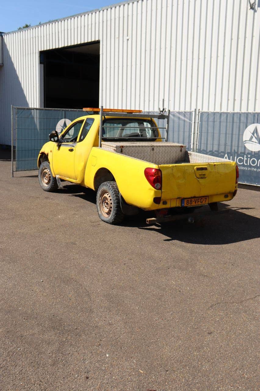 Pick Up Mitsubishi L200 CLUB CAB 4WD INVITE Diesel 136hp 2007