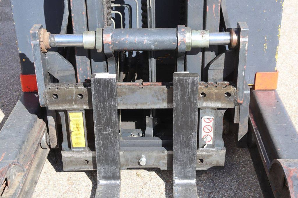 Linde R20 Electric Reach Truck 2000kg 4.7m 1998
