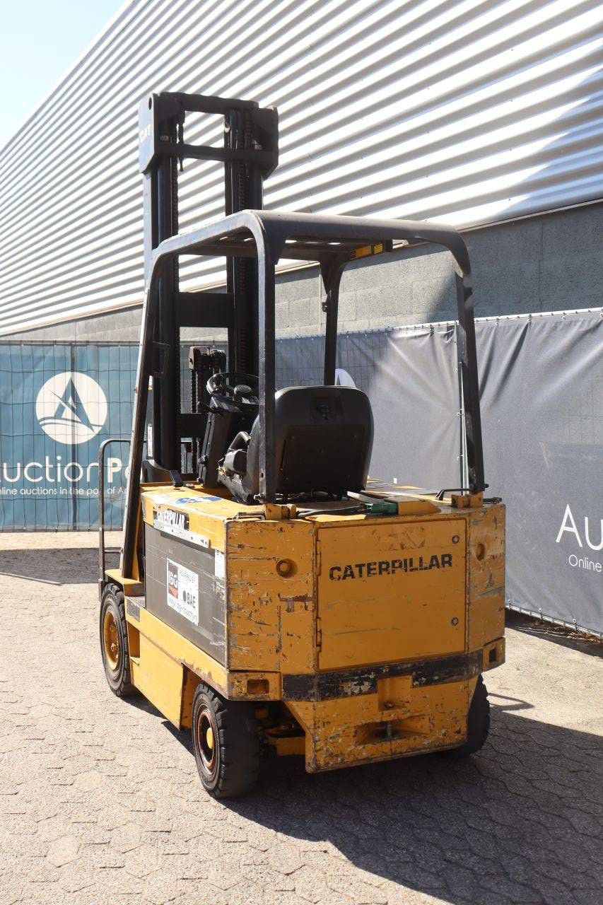 Caterpillar F50DSA Electric Forklift 1765kg 6.6m 1996