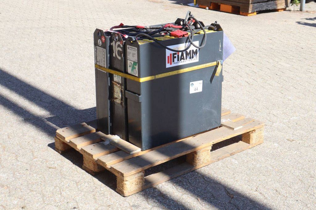 Set of 3 battery stackers
