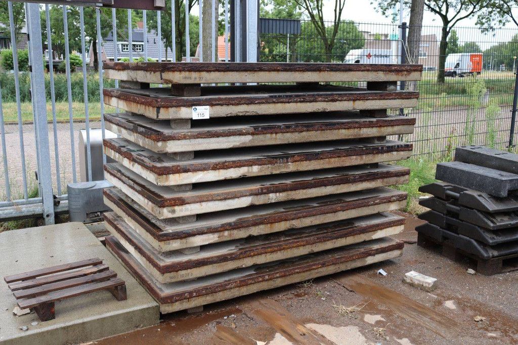 Concrete slab 8 pieces