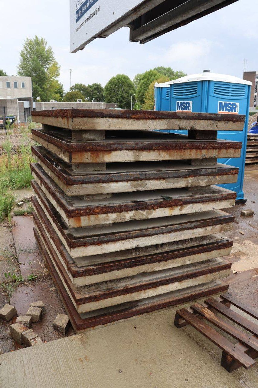 Concrete slab 8 pieces