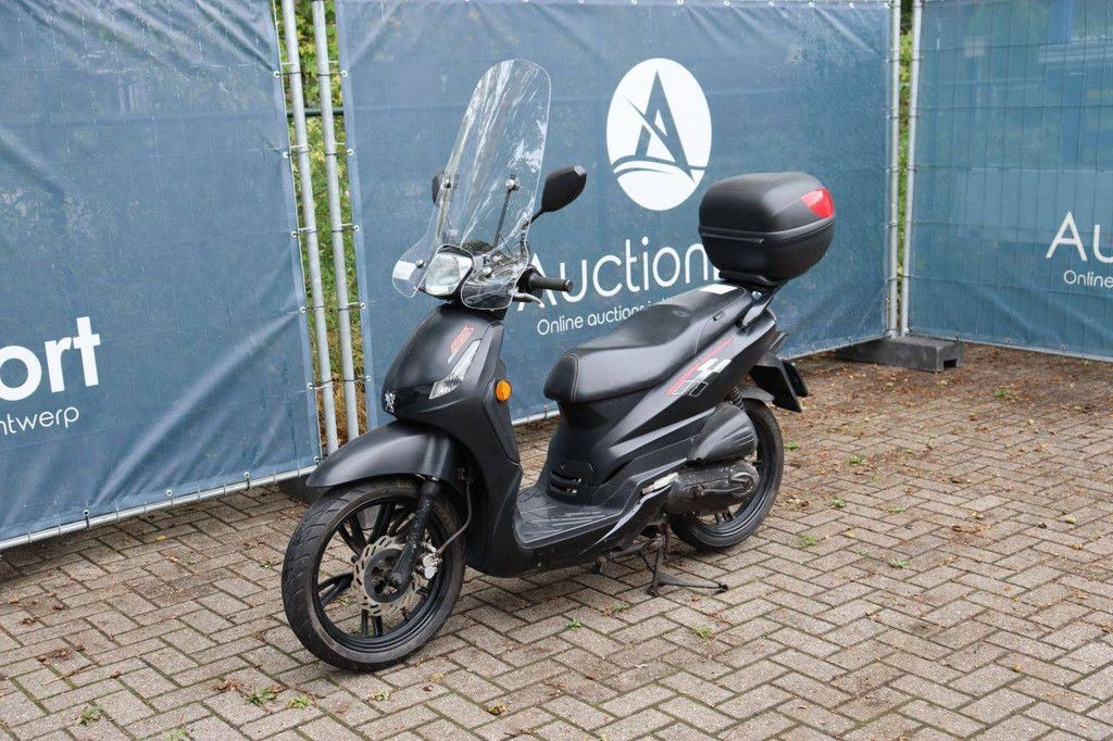 Peugeot Tweet Petrol Scooter 2012