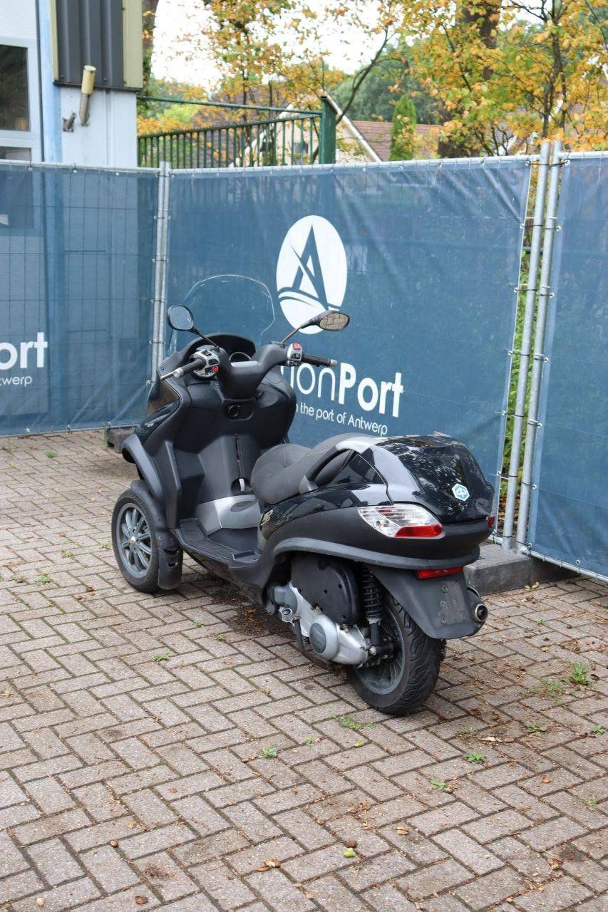 Scooter Piaggio M47301 Petrol 2007