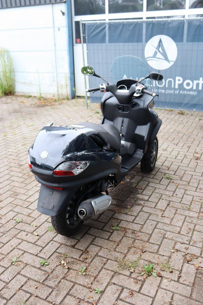 Scooter Piaggio M47301 Petrol 2007