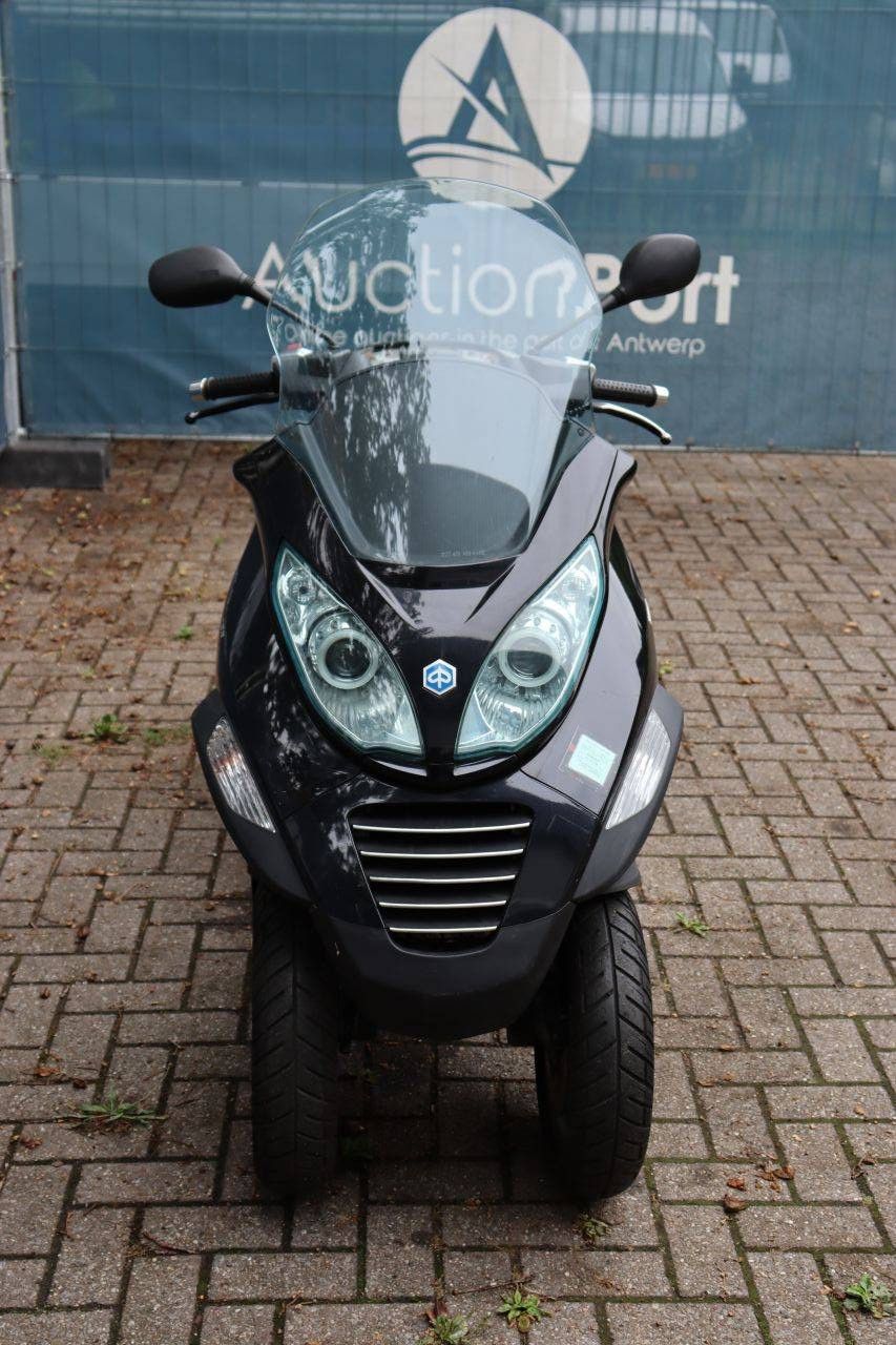 Scooter Piaggio M47301 Petrol 2007