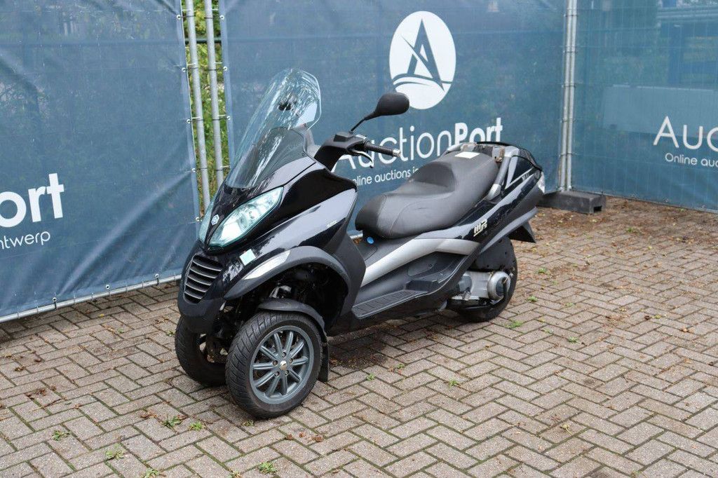 Scooter Piaggio M47301 Petrol 2007