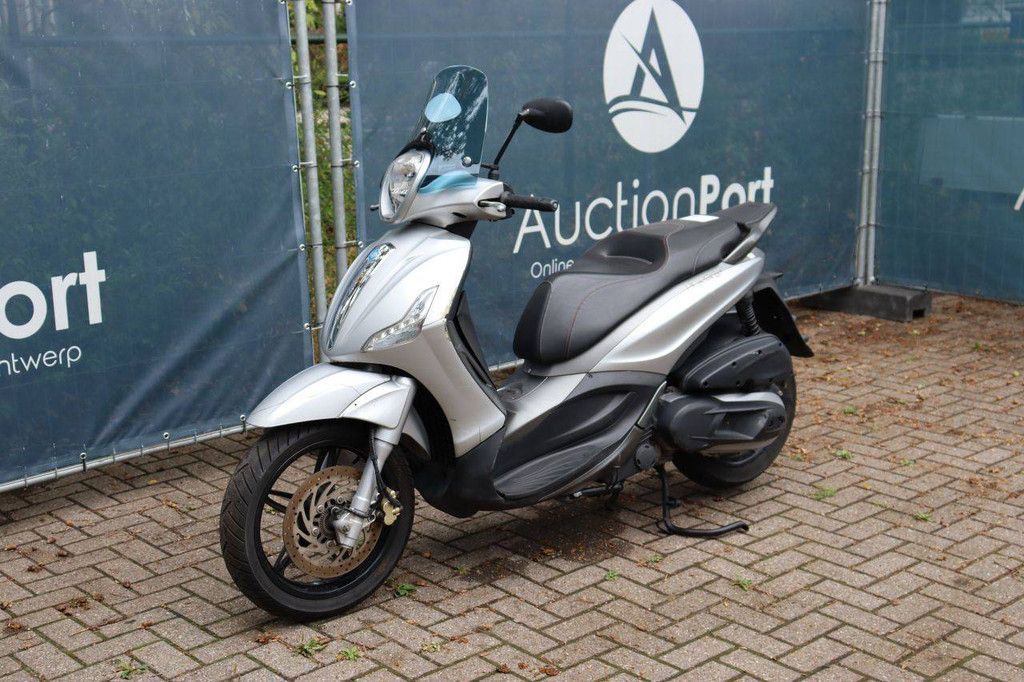 Scooter Piaggio Beverly 350 Petrol 2019