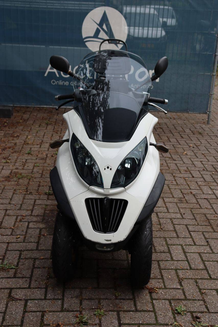Scooter Piaggio M64 Petrol 2010