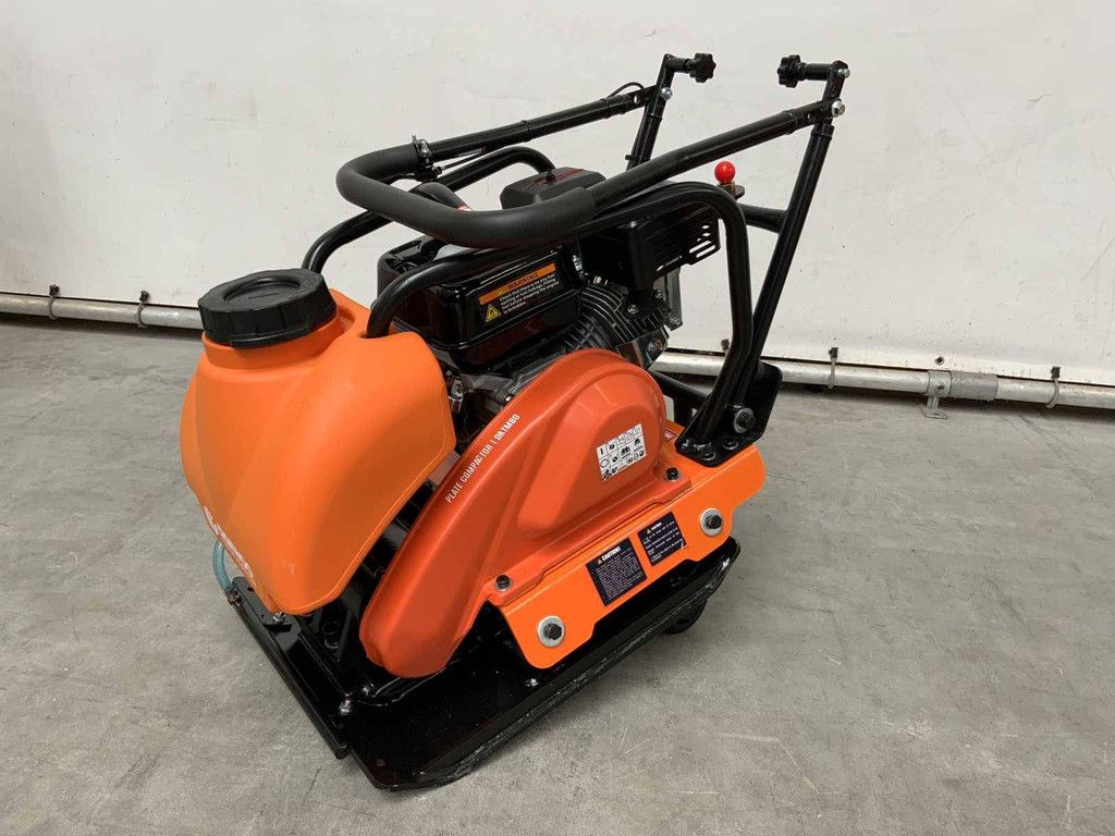 Vibrating plate Daewoo DATM80 2026