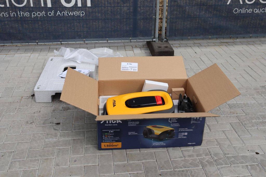 Stiga A 15v Electric Robotic Mower In Box New with GPS system