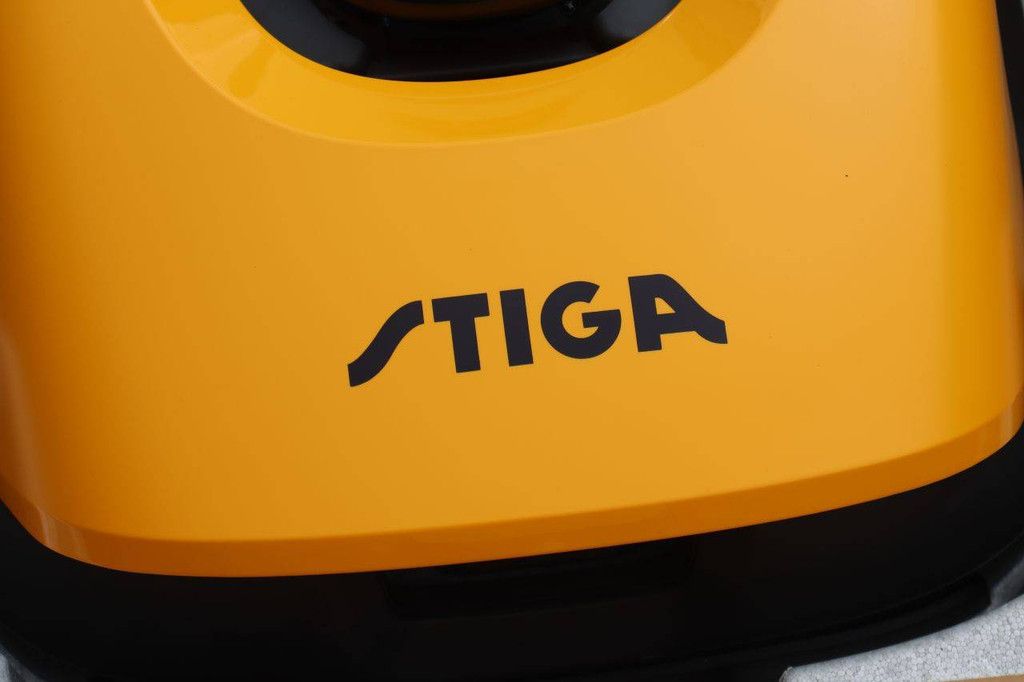 Stiga A 15v Electric Robotic Mower In Box New with GPS system