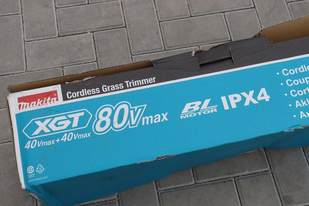 Cordless Brushcutter Makita UR012G Electric 80V In Box New