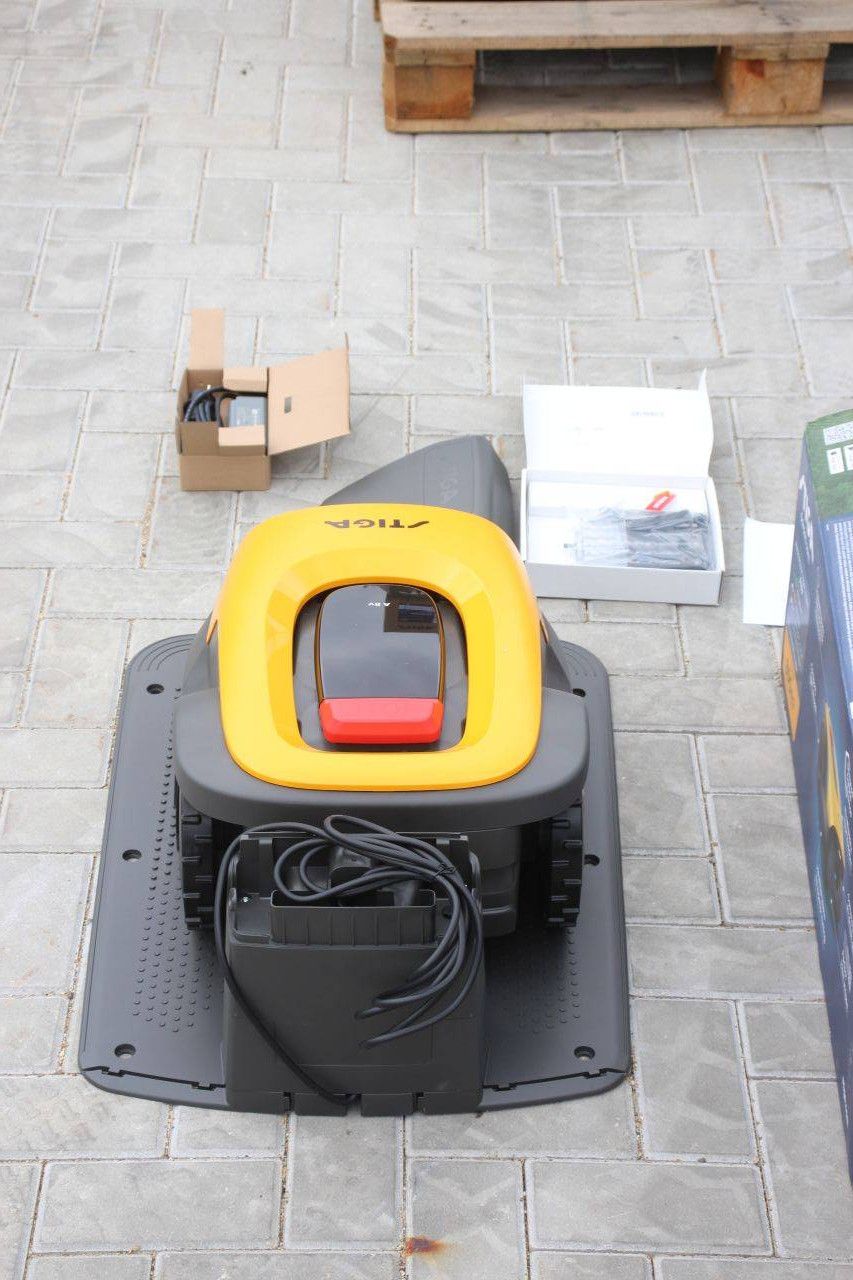 Stiga A 10v Electric Robotic Mower (GPS system) New