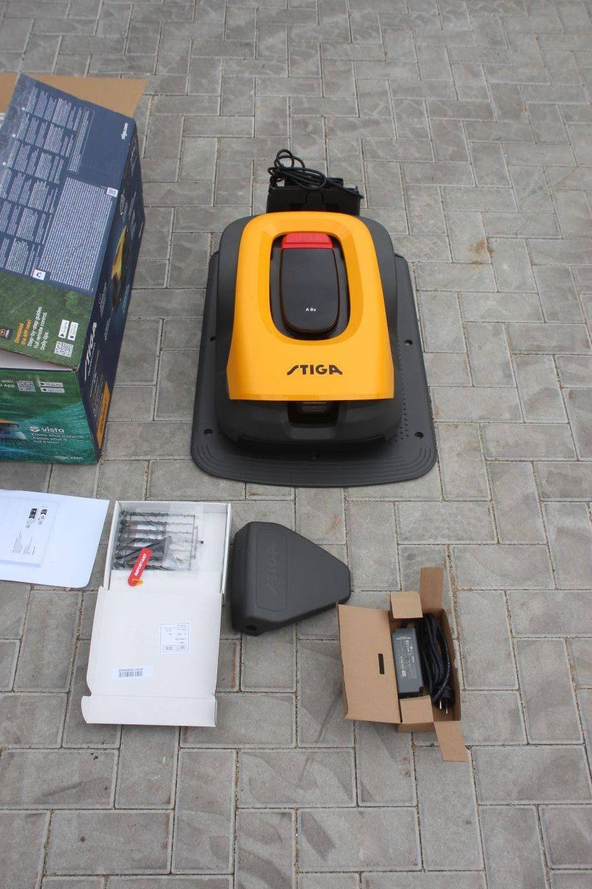 Stiga A 8v Electric Robotic Mower (GPS system) New